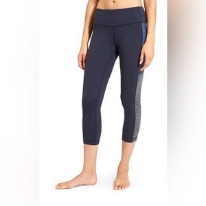 Athleta Colorblock Shine Revelation Capri Leggings Size Medium